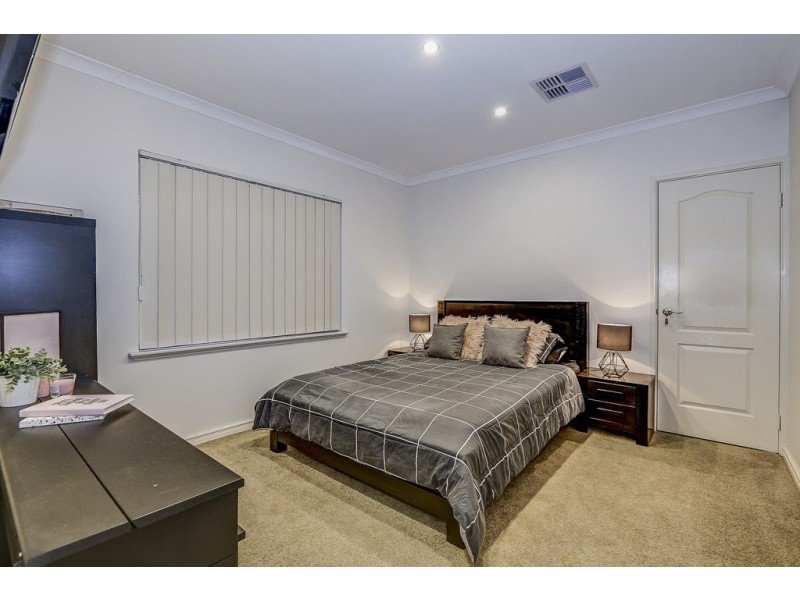 29 Dalecross Avenue, Madeley WA 6065