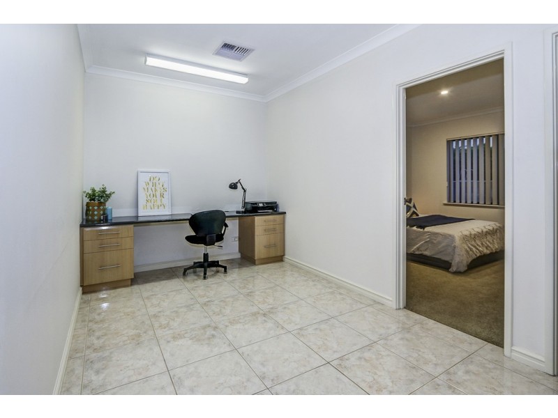 29 Dalecross Avenue, Madeley WA 6065