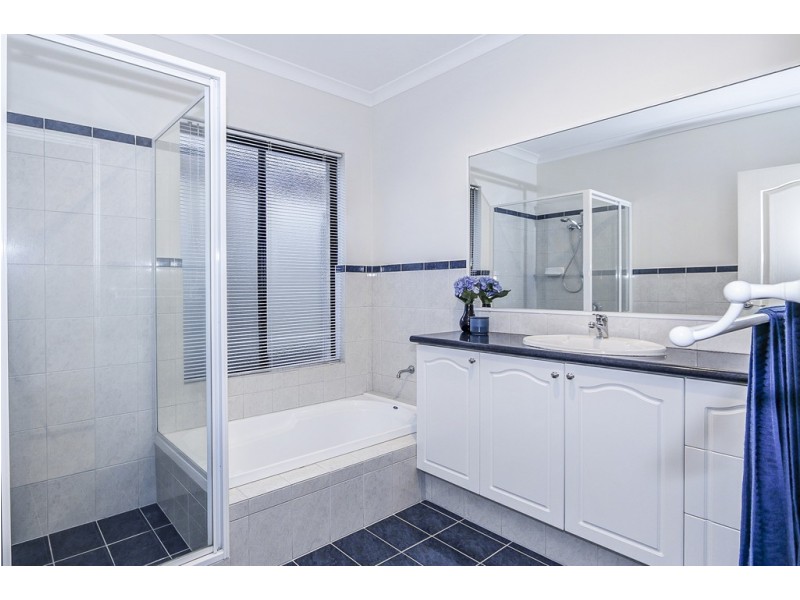 29 Dalecross Avenue, Madeley WA 6065