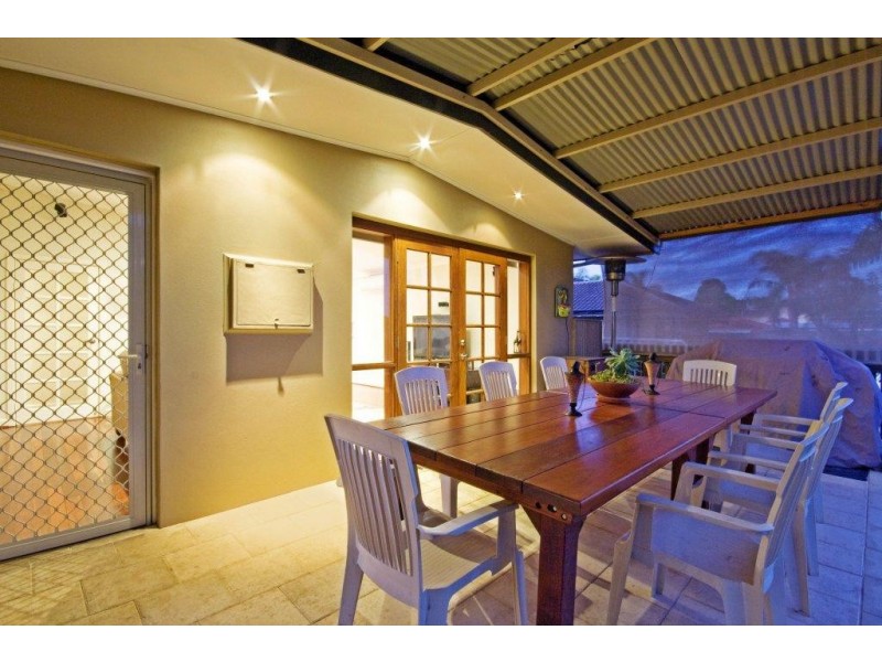 27 Burroughs Road, Karrinyup WA 6018