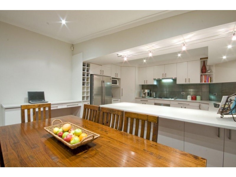 27 Burroughs Road, Karrinyup WA 6018