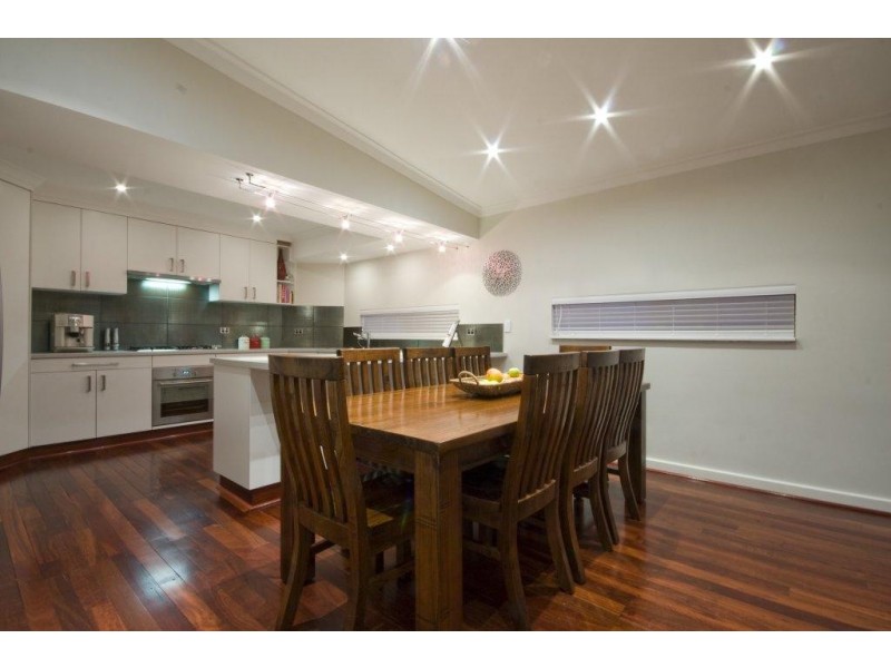 27 Burroughs Road, Karrinyup WA 6018