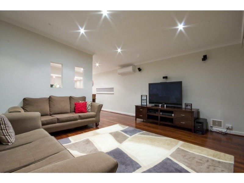 27 Burroughs Road, Karrinyup WA 6018