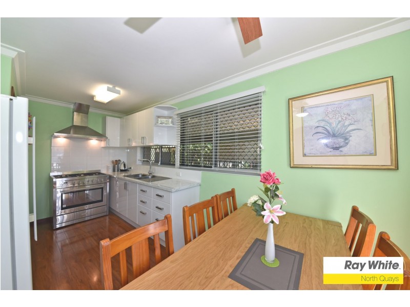 18 Mereworth Way, Girrawheen WA 6064