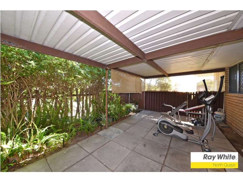 18 Mereworth Way, Girrawheen WA 6064