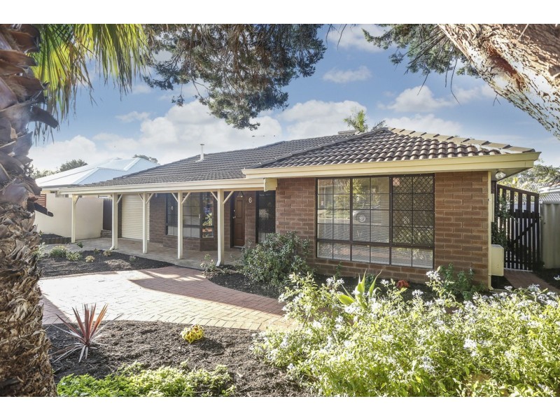 6 Pinafore Court, Duncraig WA 6023