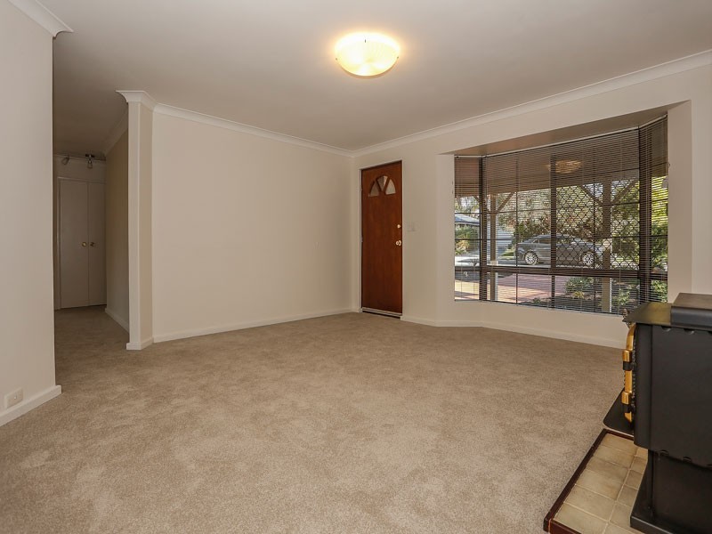 6 Pinafore Court, Duncraig WA 6023