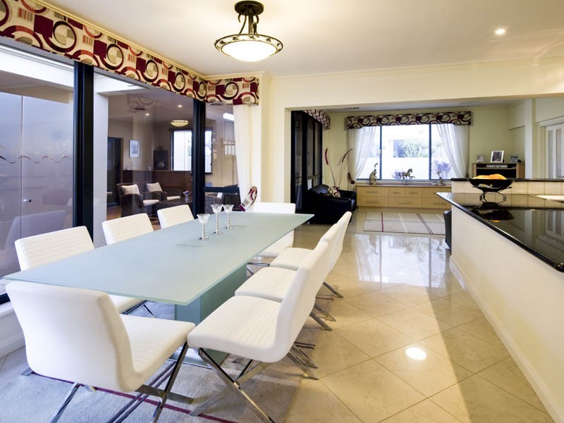 10 Artarmon Rise, Kallaroo WA 6025