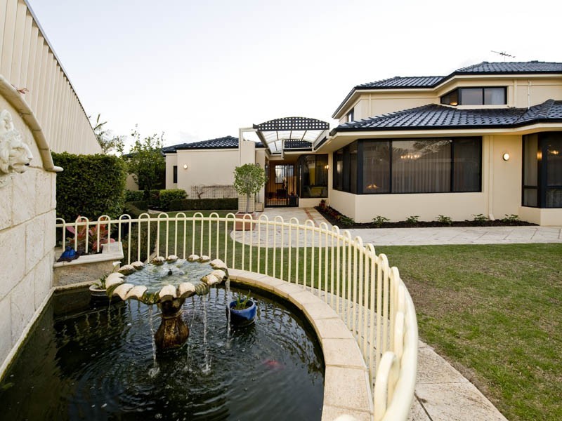 10 Artarmon Rise, Kallaroo WA 6025