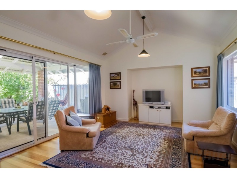 41 Centennial Gardens, Hillarys WA 6025