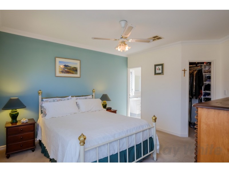 41 Centennial Gardens, Hillarys WA 6025