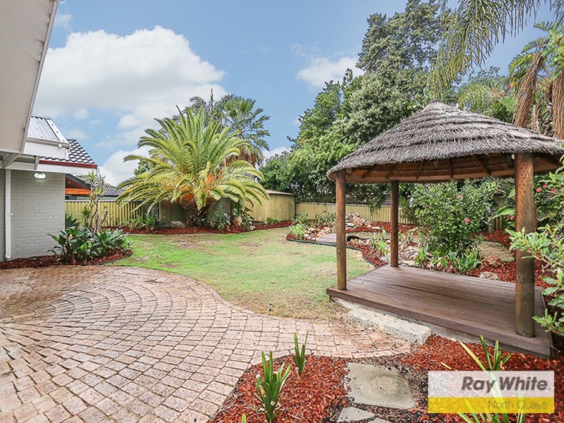 6 Hilton Place, Duncraig WA 6023