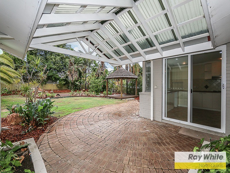 6 Hilton Place, Duncraig WA 6023