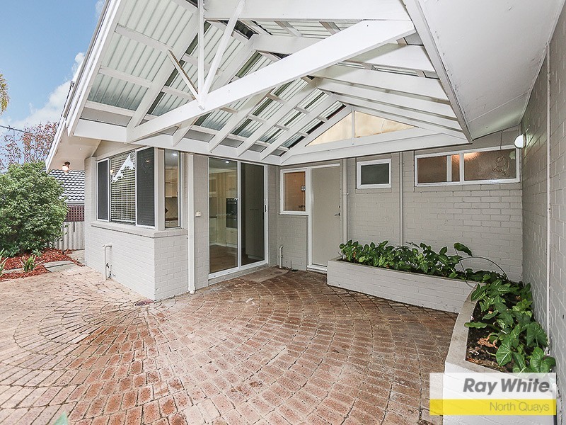 6 Hilton Place, Duncraig WA 6023