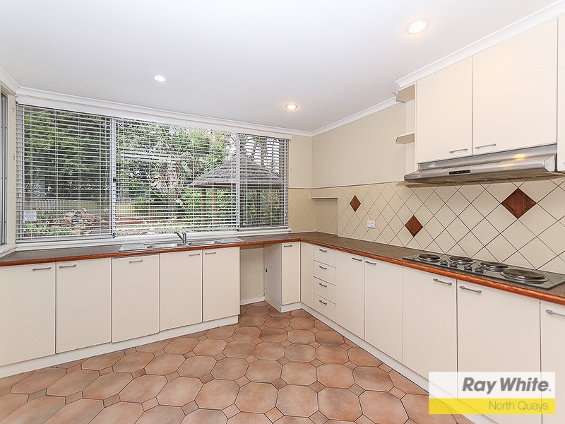 6 Hilton Place, Duncraig WA 6023