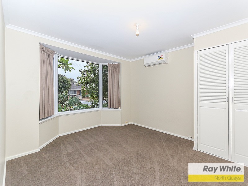 6 Hilton Place, Duncraig WA 6023