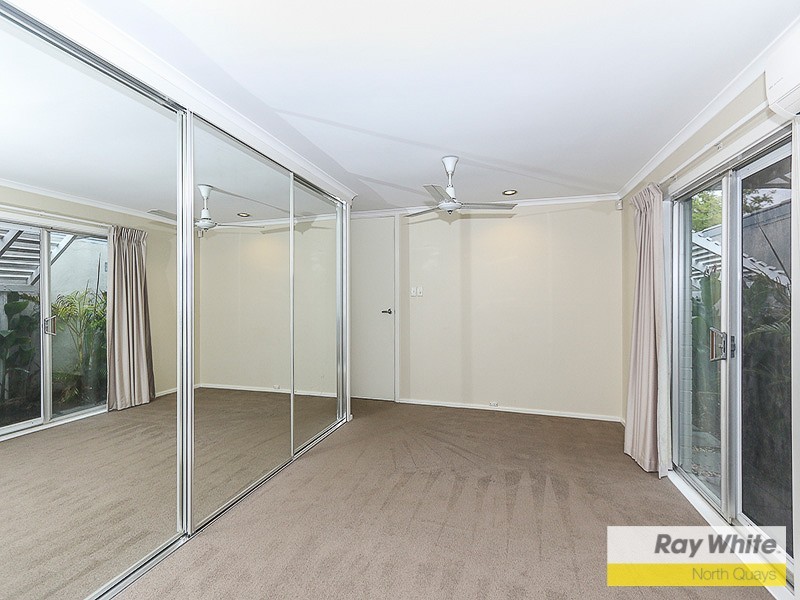 6 Hilton Place, Duncraig WA 6023