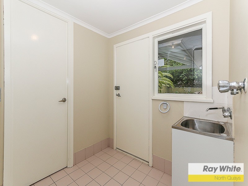 6 Hilton Place, Duncraig WA 6023