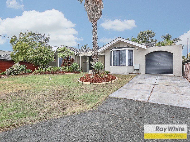 6 Hilton Place, Duncraig WA 6023