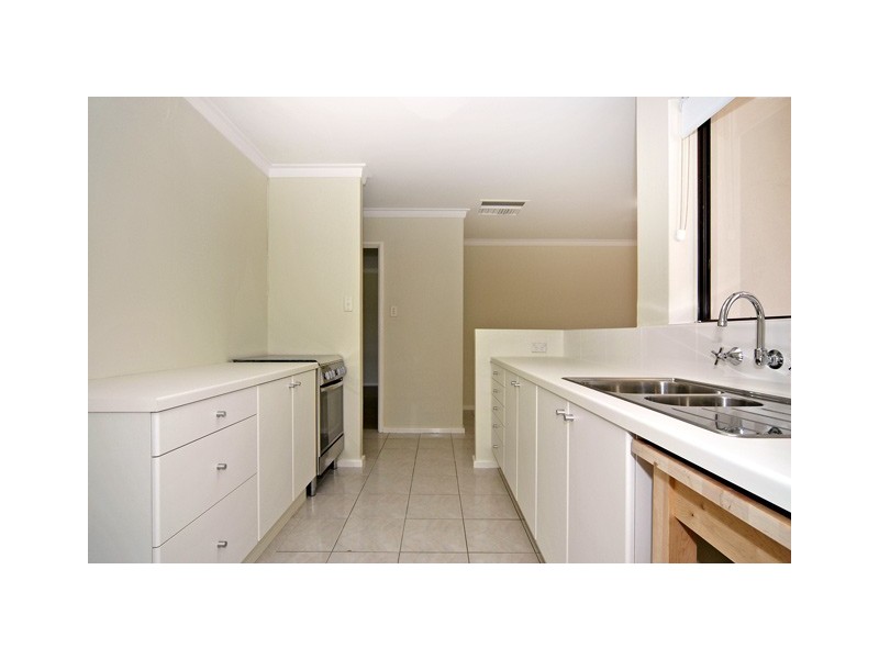 38 Kallaroo Place, Kallaroo WA 6025