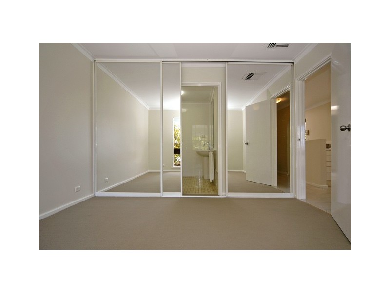 38 Kallaroo Place, Kallaroo WA 6025