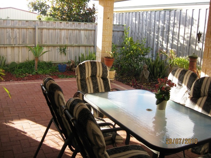 9 Dumaresq Loop, Quinns Rocks WA 6030
