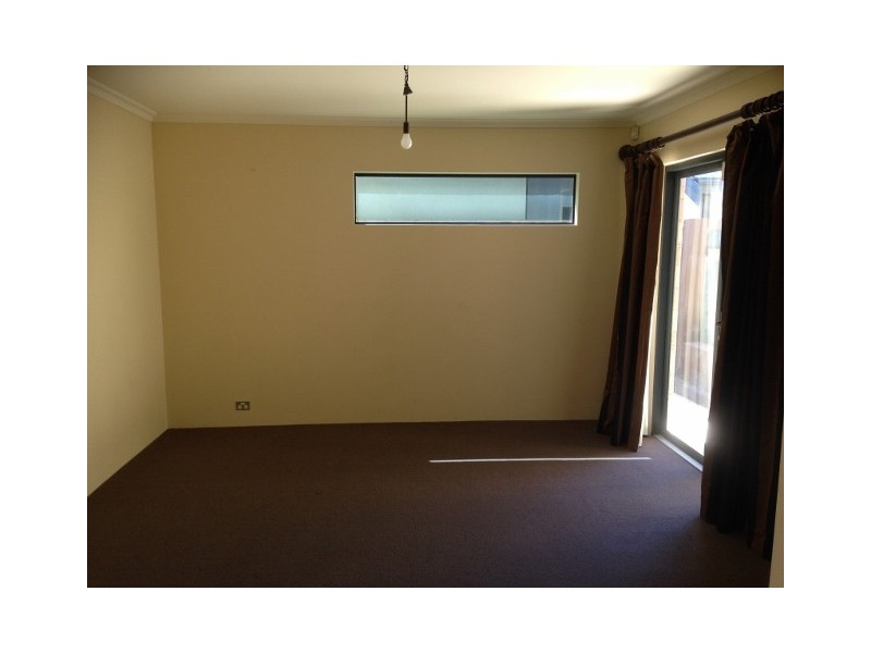 2 Locarno Close, Stirling WA 6021