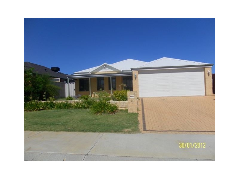 29 Brightlands Circuit, Carramar WA 6031