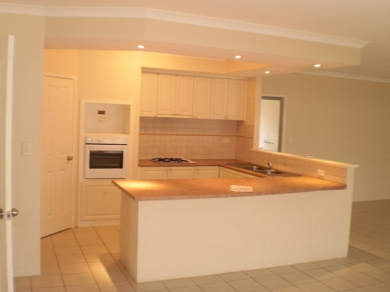 29 Brightlands Circuit, Carramar WA 6031