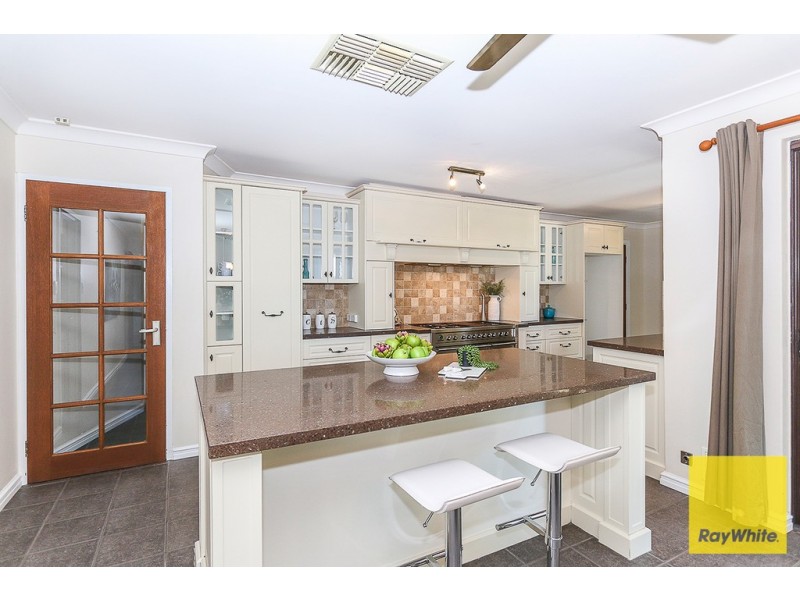 5 Sturt Place, Padbury WA 6025