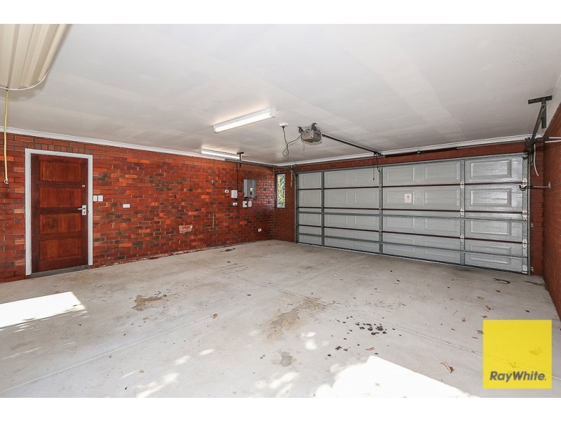 5 Sturt Place, Padbury WA 6025