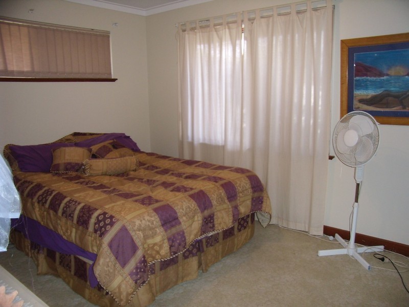 8 Macgregor Drive, Padbury WA 6025