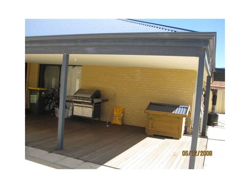 9 Millendon Street, Carramar WA 6031