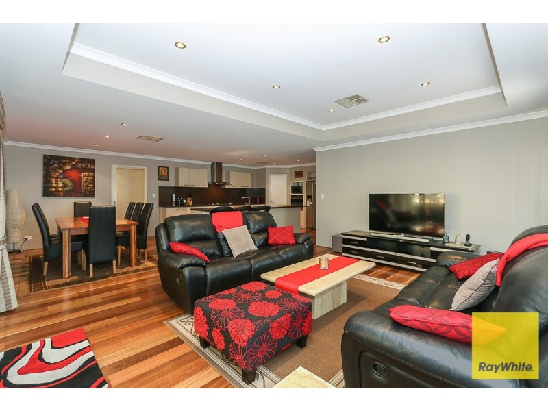 93 Bethwyn Circuit, Madeley WA 6065