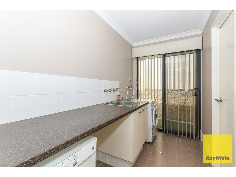 93 Bethwyn Circuit, Madeley WA 6065