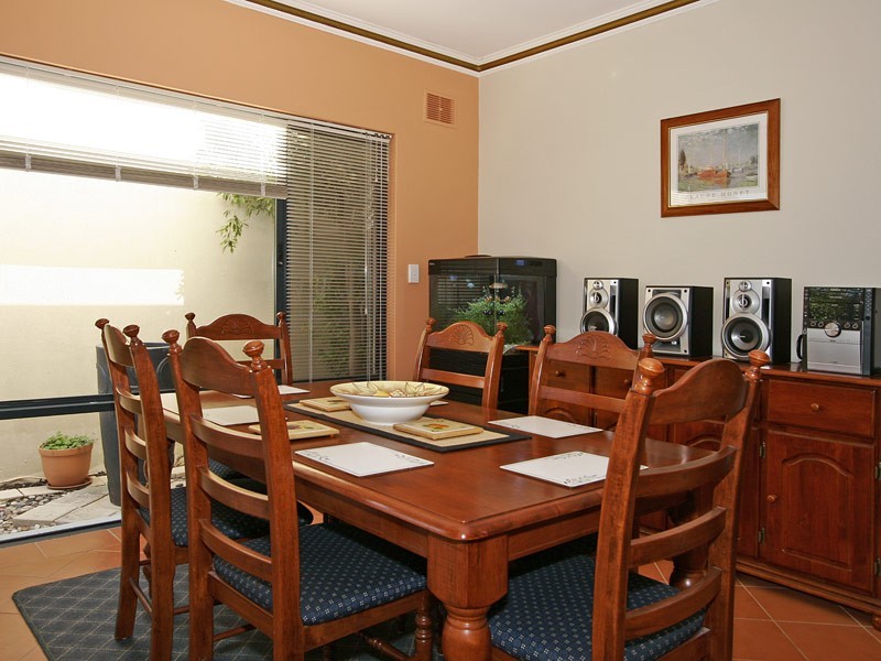 4/20 Coolangatta Retreat, Hillarys WA 6025