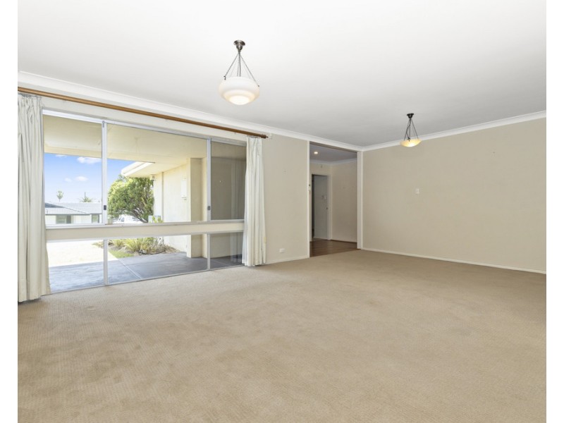 4 Nalpa Way, Duncraig WA 6023
