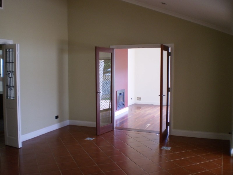 21 Gunida Street, Mullaloo WA 6027