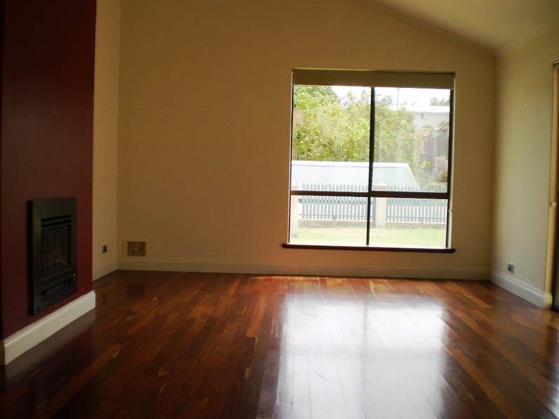 21 Gunida Street, Mullaloo WA 6027