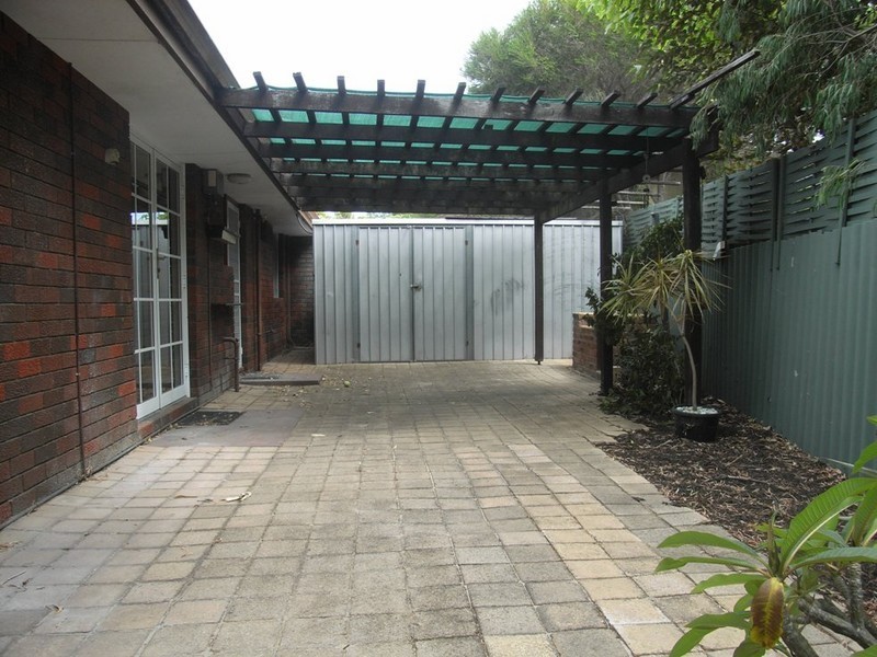 11 Tremont Place, Craigie WA 6025