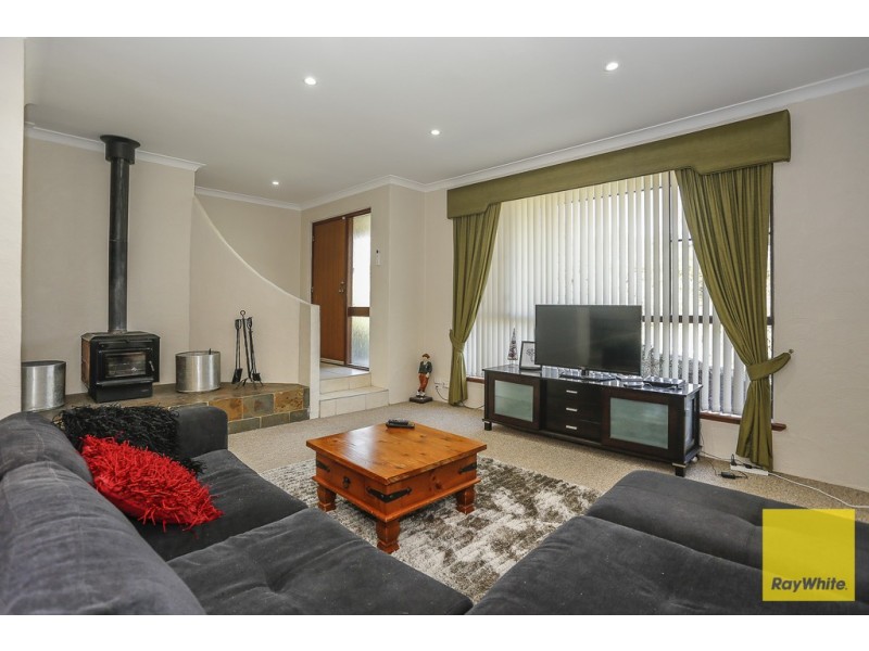 12 Liwara Place, Greenwood WA 6024