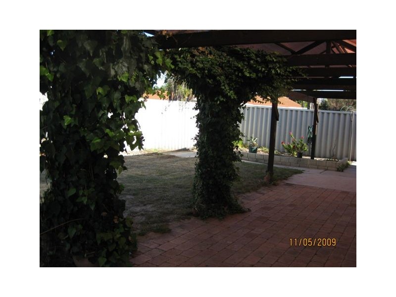 6 Euston Place, Alexander Heights WA 6064