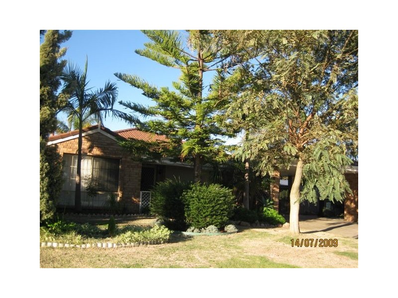 7 Saracen Way, Marangaroo WA 6064