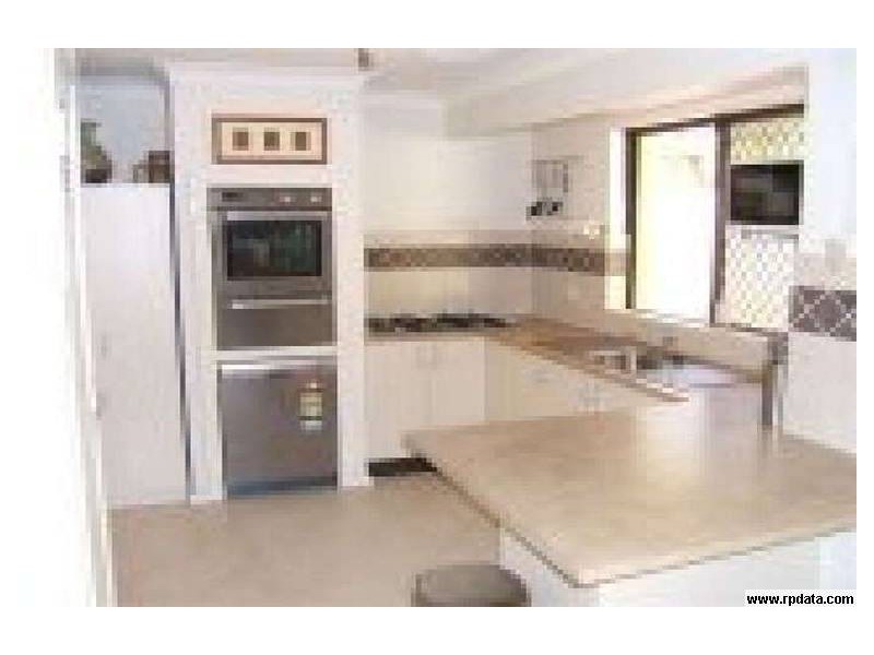 16 Favenc Way, Padbury WA 6025