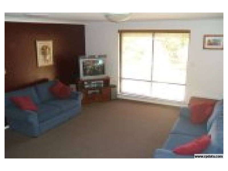 16 Favenc Way, Padbury WA 6025