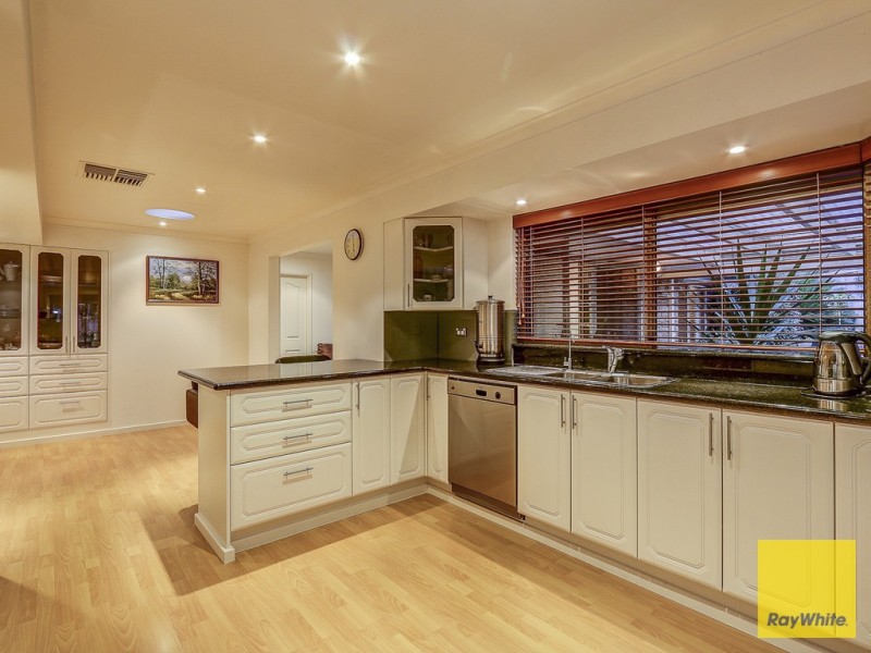 4 The Haven, Ballajura WA 6066