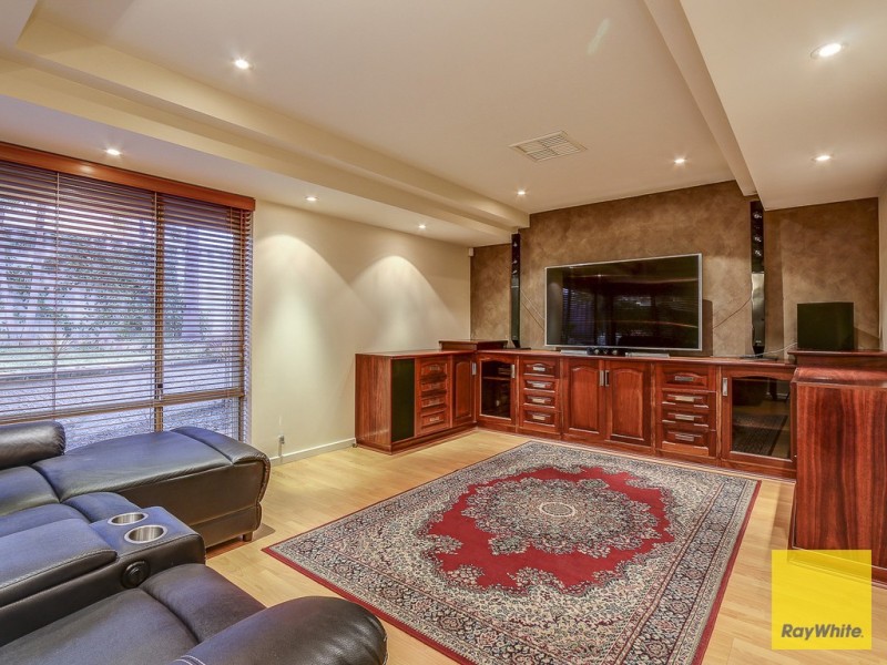 4 The Haven, Ballajura WA 6066