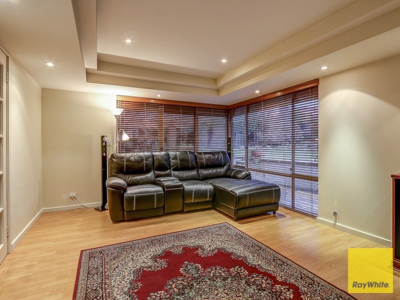 4 The Haven, Ballajura WA 6066