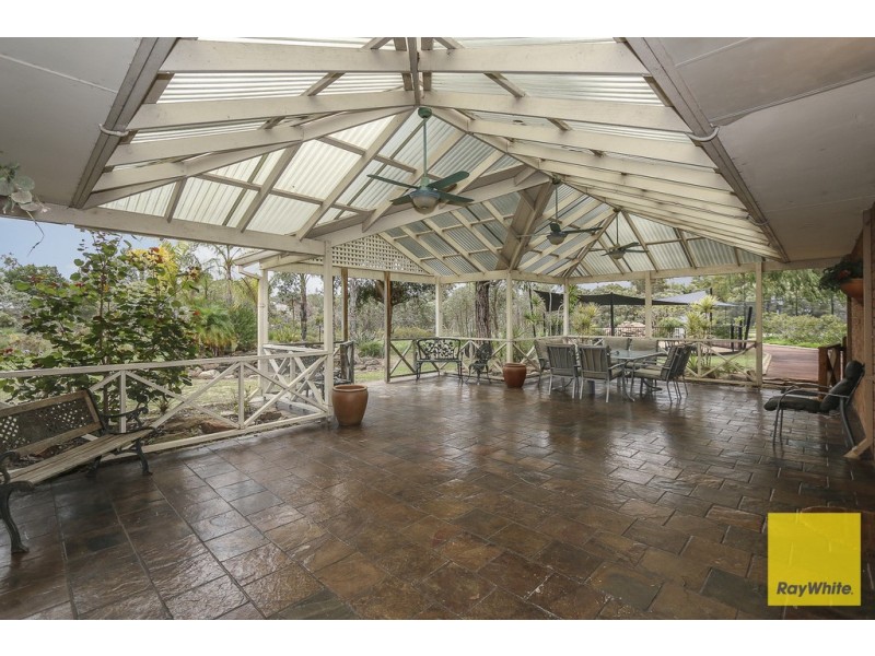 18 Lakes Way, Jandakot WA 6164