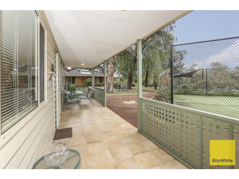 18 Lakes Way, Jandakot WA 6164